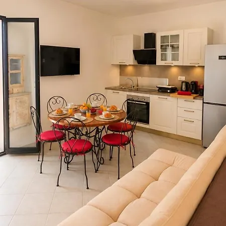 Blue Glimpse - Keytovillas